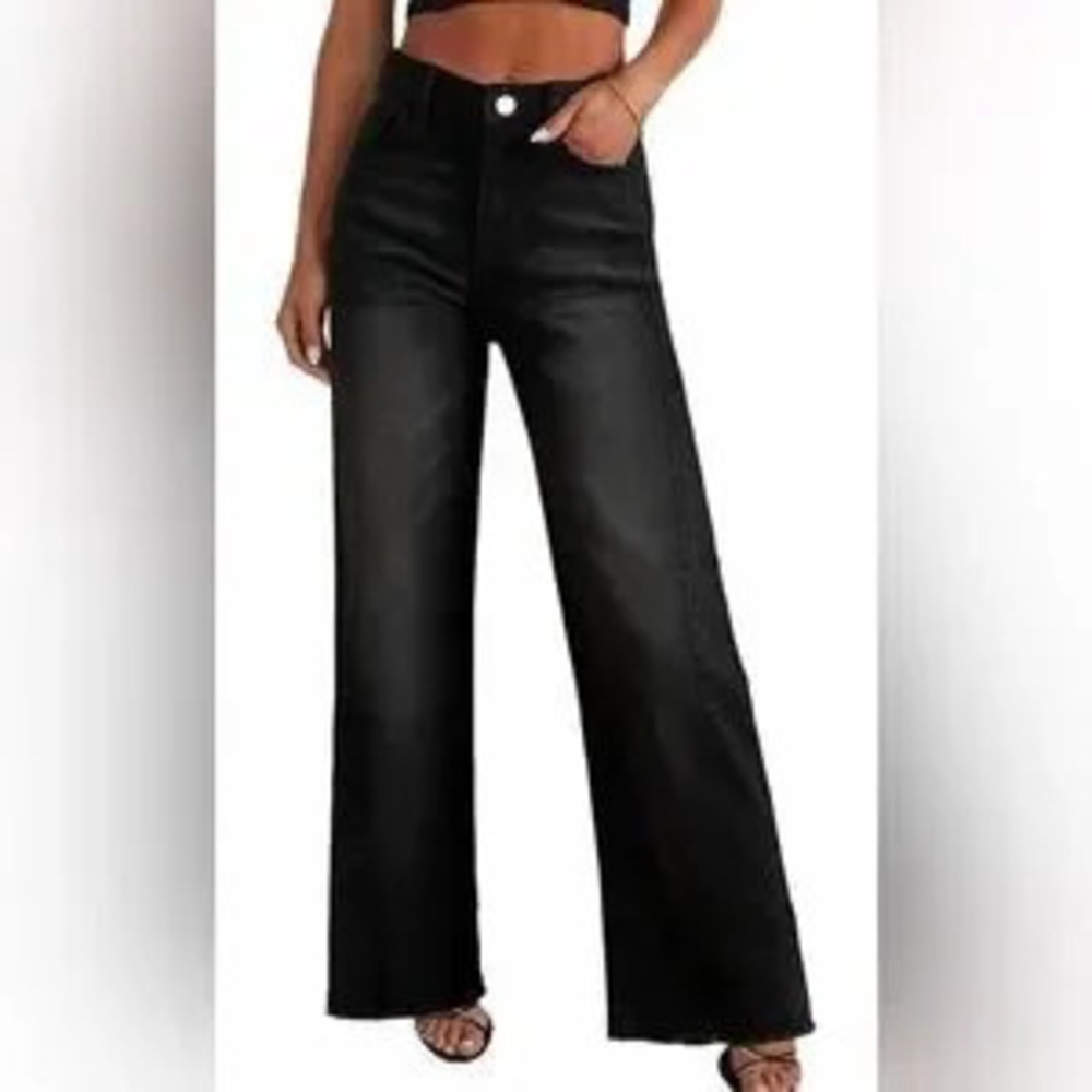 Classic Black Wide-Leg Jeans